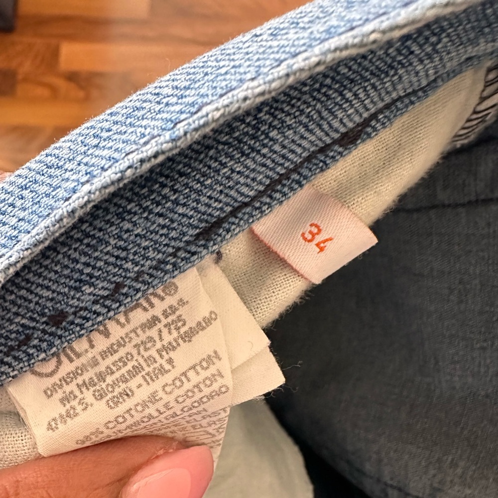 Women’s Y2K Iceberg History Multi-Blue Jeans Embroidered Pepe Le Pew Character - Picture 7 of 7